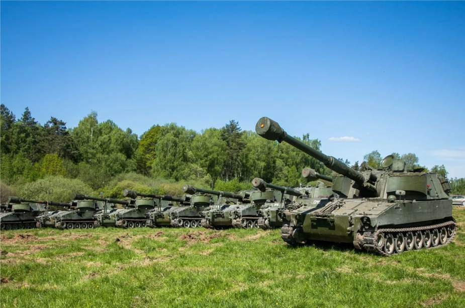 Còn những khẩu pháo tự hành của Na Uy viện trợ cho Ukraine, đều được Mỹ sản xuất vào thập niên 1970. Phiên bản M109A3GN là phiên bản giành cho Quân đội Na Uy dựa trên khung gầm bọc thép bánh xích, được nâng cấp từ M109G lên cấu hình M109A3GN trong nửa cuối những năm 1980.