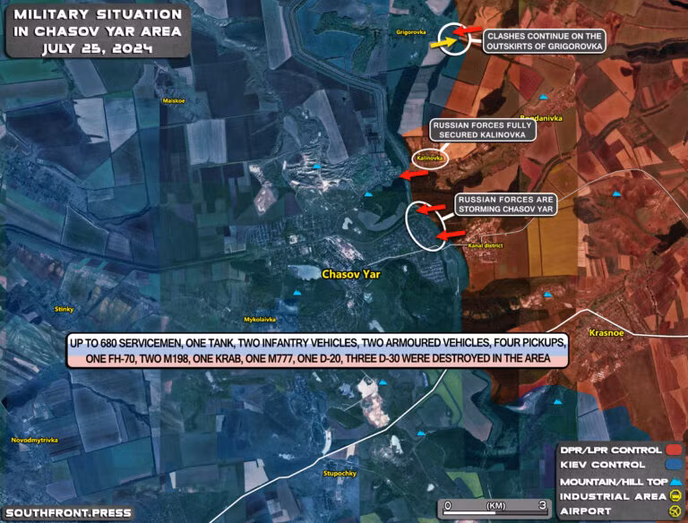 Tại Chasov Yar, phía bắc tỉnh Donetsk, Lữ đoàn bộ binh cơ giới số 93, Lữ đoàn xung kích số 5, 80 của Quân đội Ukraine hiện đang đảm nhiệm chiến đấu tại đây và phía bên Nga là Sư đoàn dù số 98 cùng Lữ đoàn bộ binh cơ giới 200. Đánh giá lực lượng của hai bên đều là quân tinh nhuệ. 