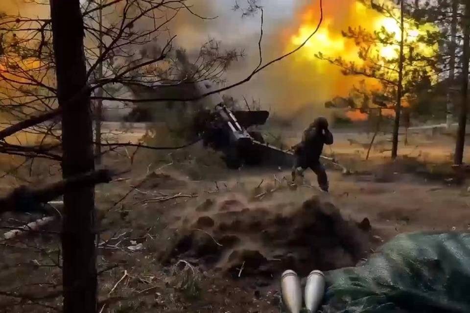 Thậm chí khi phát hiện một đám cháy nổ, ban đầu lính đánh thuê Wagner gần đó rất khó hiểu, cho rằng đó là nội bộ quân đội Ukraine đấu đá, nên đã tăng cường độ bao phủ của pháo binh; nhưng lại vô tình giết chết một số binh sĩ Ukraine đang chuẩn bị sơ tán. 