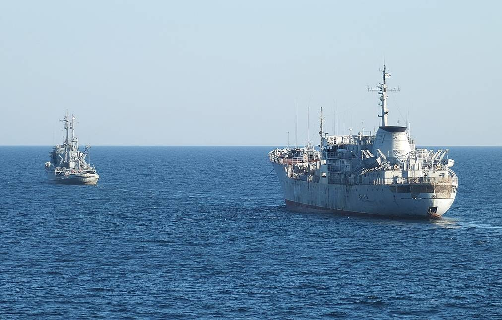 Trong khi đó, Hải quân Ukraine cố gắng tạo ra một hành động khiêu khích nguy hiểm bằng cách xâm phạm lãnh hải Nga; trong phi vụ này, có sự hậu thuẫn của các nước phương Tây.