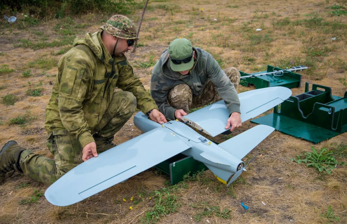 Thông tin về vụ rơi chiếc máy bay không người lái của Ukraine, cũng được xác nhận bởi đại diện của lực lượng dân quân LPR. Tuy nhiên theo người phát ngôn của LPR, chiếc UAV Leleka-100 của Ukraine không bay sang phần lãnh thổ của LPR. 