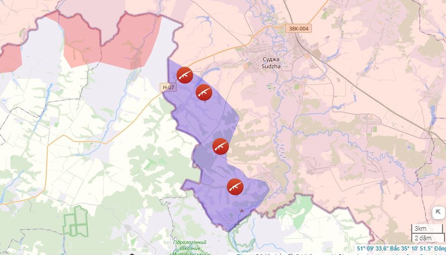 Theo Bộ Quốc phòng Nga, một nhóm binh lính Ukraine đã ra đầu hàng quân đội Nga (RFAF). Bộ Quốc phòng Nga không nêu rõ địa điểm cụ thể, nhiều khả năng là ở khu vực Oleshnya hoặc Gornal, vì phần còn lại của khu vực Kursk do quân đội Ukraine (AFU) kiểm soát trước kia, đã được RFAF tái chiếm, hiện chỉ còn hai ngôi làng nằm sát biên giới là Oleshnya và Gornal.
