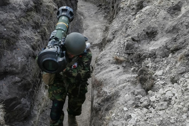 Với năng lực sản xuất quốc phòng thời bình của tất cả các quốc gia phương Tây, cộng với khả năng công nghiệp quốc phòng thời chiến của Ukraine ở thời điểm hiện tại, cũng khó có thể thể đáp ứng nhu cầu đạn dược của hàng trăm nghìn quân Ukraine đang chiến đấu. 