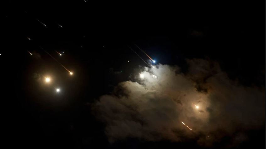 IDF cho biết, vụ tấn công tên lửa Iran gây thiệt hại “không đáng kể” cho các căn cứ không quân của họ và Không quân Israel vẫn hoạt động bình thường. Tuy nhiên, Nevatim là căn cứ đóng quân của các máy bay tiên tiến nhất của Không quân Israel, bao gồm cả máy bay chiến đấu tàng hình F-35I Adir.