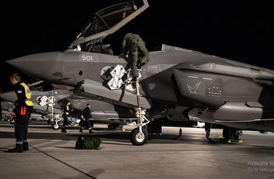 Được đưa vào biên chế chiến đấu từ năm 2017, F-35I Adir đã chứng minh được tính năng kỹ chiến thuật của mình, trong nhiều nhiệm vụ khác nhau, thể hiện khả năng trong chiến đấu thực tế. Đối với Israel, việc trang bị F-35I là một bước ngoặt, tăng cường đáng kể sức mạnh của lực lượng không quân, với sức mạnh công nghệ “vô song” trong khu vực.