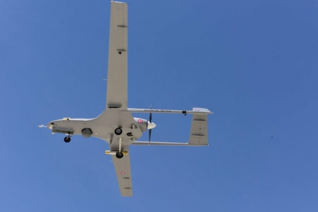 Liên quan đến xung đột ở Miền Đông Ukraine, trước đó đã có những thông tin cho rằng, quân đội Thổ Nhĩ Kỳ đang hỗ trợ Quân đội Ukraine quản lý thiết bị bay không người lái (UAV) Bayraktar TB2; việc này đã được Tổng giám đốc Baykar Haluk Bayraktar chính thức xác nhận.