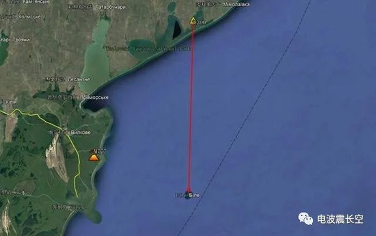 Cũng nhằm để bảo vệ những chiếc UAV, trước máy bay chiến đấu của Nga đánh chặn, Quân đội Ukraine cũng đã triển khai hệ thống phòng không tầm xa S-300PS ở Tuzla, cách Đảo Rắn khoảng 60 km; nhưng cuối cùng đã bị Nga phản công, phá hủy một phương tiện phóng.