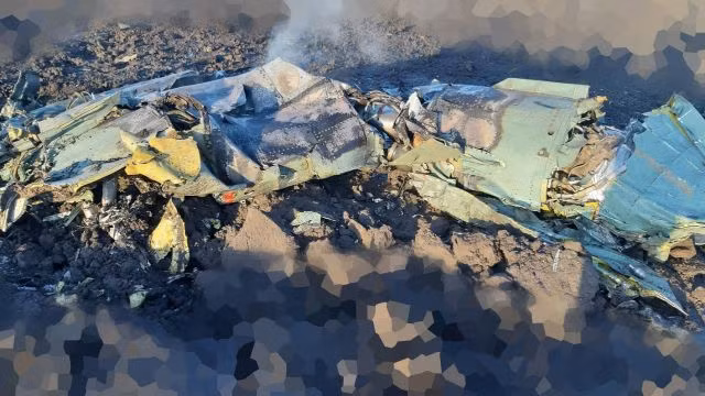 Hãng tin Mỹ CNN dẫn thông tin từ truyền thông Ukraine cho biết, lực lượng phòng không Ukraine đã bắn hạ một tên lửa hành trình chống hạm do Quân đội Nga phóng đi, mẫu tên lửa được xác định là P-35, có từ thời Liên Xô. Ảnh: CNN.