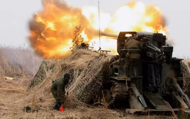 Điều này xảy ra trong cuộc chiến Nga - Gruzia năm 2008; các khẩu đội pháo của Quân đội Gruzia bắn từ các vị trí thuộc lãnh thổ nước này, mà không tiến vào lãnh thổ Nam Ossetia, tức là các pháo thủ của Nga đã không nhìn thấy.