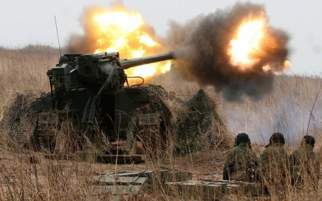 Tuy nhiên, pháo binh Gruzia cũng không quan sát thấy pháo binh Nga bằng mắt thường; nhưng lực lượng trinh sát pháo binh đã đóng vai trò quan sát, bao gồm cả trinh sát âm thanh và trinh sát bằng radar pháo binh.