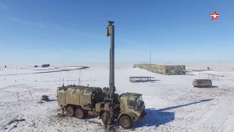 Khi pháo địch khai hỏa, các đài trinh sát âm thanh sẽ thu thập, tính toán để phát hiện ra trận địa pháo binh Ukraine; kết hợp với các phương tiện trinh sát khác như radar hoặc trinh sát bằng khí tài quang học. Đánh giá về kết quả của đấu pháo, lính pháo binh Nga giỏi hơn nhiều về nghệ thuật này”; ông Sergey Belousov nói thêm.