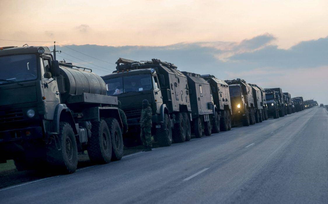 Những tuyên bố của lãnh đạo Ukraine về việc tái tràn ngập Kherson, thậm chí giành lại quyền kiểm soát bán đảo Crimea cũng chỉ dừng lại ở mức độ những lời “tuyên bố”. Tuy nhiên việc này cũng khiến Quân đội Nga điều bớt lực lượng ở chiến trường Donbass tăng cường cho hướng này; như vậy cũng làm giảm áp lực tấn công của quân Nga tại đó.