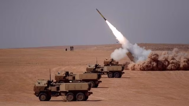 Kết quả của tư duy này là hầu hết vũ khí trong kho của các nước phương Tây đều thuộc loại cao cấp và hiện đại, khó có thể sản xuất với số lượng lớn, nên dẫn đến đơn giá lại cực kỳ cao; do vậy, số lượng đương nhiên là tương đối thiếu.