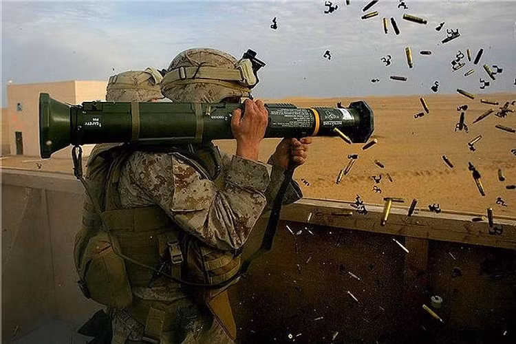 Ngoại trưởng Mỹ cho biết, đây là lần thứ sáu kể từ tháng 8/2021, Mỹ cung cấp vũ khí và thiết bị quân sự cho Kiev. Ông Blinken cho biết, Mỹ và các đồng minh “sẽ tiếp tục hỗ trợ an ninh để tăng cường khả năng quốc phòng của Ukraine”, cũng như cung cấp hỗ trợ tài chính và nhân đạo. 