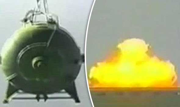 Khi thời gian phát nổ đến, khí bên trong quả bom sẽ biến thành một hỗn hợp được kích nổ bằng ngòi nổ. Và do sự thay đổi áp suất này, tất cả các vật thể trong tâm chấn của vụ nổ sẽ phát nổ từ bên trong theo đúng nghĩa đen, có thể là người, công sự hoặc bất kỳ công trình phòng thủ nào khác.