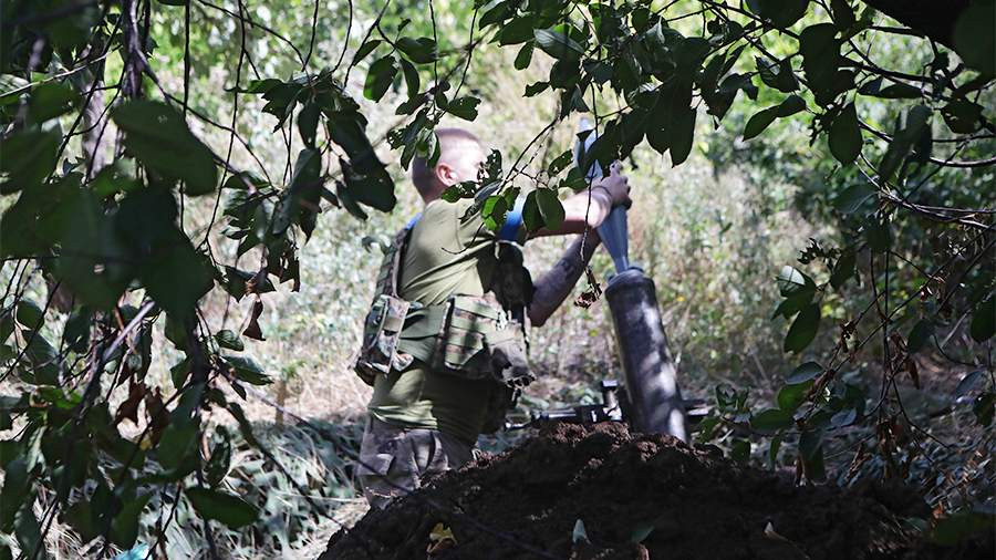 Quân đội Ukraine đã tập trung một số lượng lớn quân ở ngôi làng Leonidovo và một lượng quân ổn định đang được vận chuyển tới từ làng Malaya Loknia. Điều này khiến cho cuộc tấn công của quân Nga trong khu vực diễn ra vô cùng chậm chạp. 
