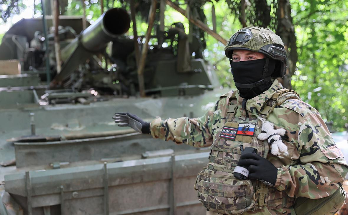 Do vậy, trước mệnh lệnh của Tổng thống Putin, Quân đội Nga dự kiến sẽ mở một cuộc tấn công quy mô rất lớn, khi họ đã tập hợp gần 60.000 quân cho nhiệm vụ này, bao gồm các Sư đoàn Dù số 76 và 106, Lữ đoàn Tấn công Đường không số 83, các Lữ đoàn Thủy quân lục chiến số 155 và 810, để để phát động cuộc tấn công tổng lực.