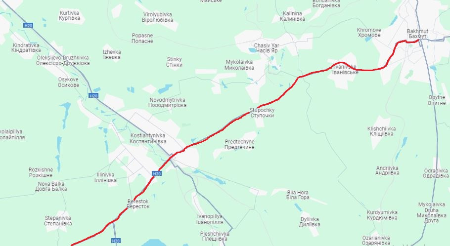 Bên cạnh đó, nhóm giám sát DeepState của Ukraine cho biết, quân Nga đang tiến tới cắt đường cao tốc T0504, đây là tuyến đường quan trọng, có tính chiến lược nối Bakhmut với Konstantinivka và Pokrovsk. Đây cũng là tuyến đường tiếp tế quan trọng cho Quân đội Ukraine ở Chasov Yar.