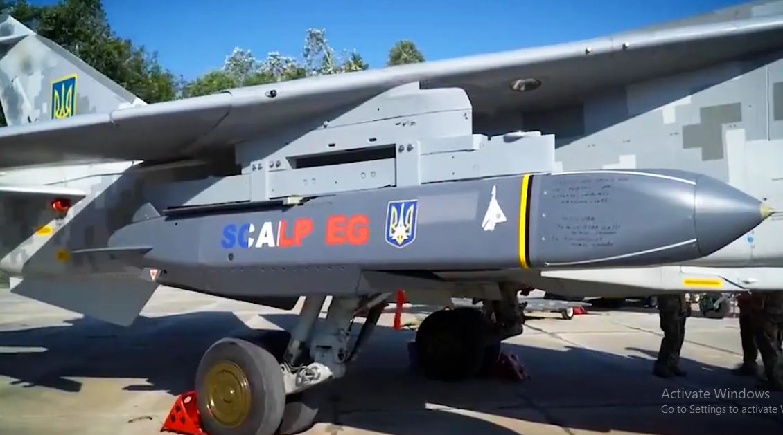 Bước sang năm 2023, Không quân Ukraine nhận ra khoảng cách sức mạnh với Lực lượng hàng không vũ trụ Nga và giảm xuất kích số lượng máy bay chiến đấu để không chiến, mà tập trung vào các nhiệm vụ tấn công mặt đất tầm xa, bằng tên lửa hành trình Storm Shadow/SCALP EG, do Anh và Pháp viện trợ.