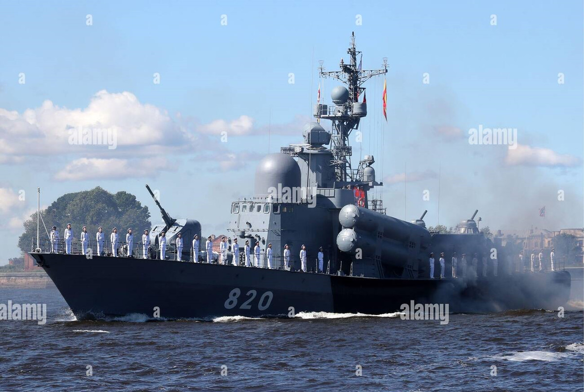 Thông báo chỉ huy Hạm đội Biển Đen của Hải quân Nga cho biết: “Trong quá trình thực hiện nhiệm vụ huấn luyện chiến đấu, các thủy thủ trên tàu tên lửa tiến công nhanh Shuya, đã sử dụng pháo chính AK-176 và tổ hợp tên lửa phòng không Pantsir-M, để tiêu diệt mục tiêu trên không và trên biển”.