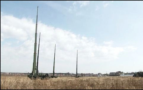 Trong khi đó, hệ thống thông tin của Quân đội Mỹ tại châu Âu đang gặp trục trặc, khi gần đây Nga đã triển khai hệ thống tác chiến điện tử có tính chất chiến lược mang tên "Murmansk-BN", ở khu vực biên giới Nga-Ukraine.