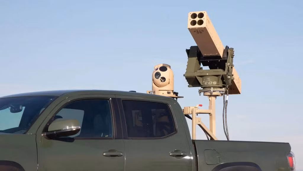 Nhưng trên thực tế, mọi vũ khí phòng không được cung cấp cho Ukraine đến nay hóa ra “rất khiêm tốn”; Mỹ là quốc gia viện trợ quân sự nhiều nhất cho Ukraine, sẽ cung cấp tên lửa phòng không Hydra 70 mm dẫn đường bằng laser (phiên bản nâng cấp chống UAV AGR-20 APKWS).