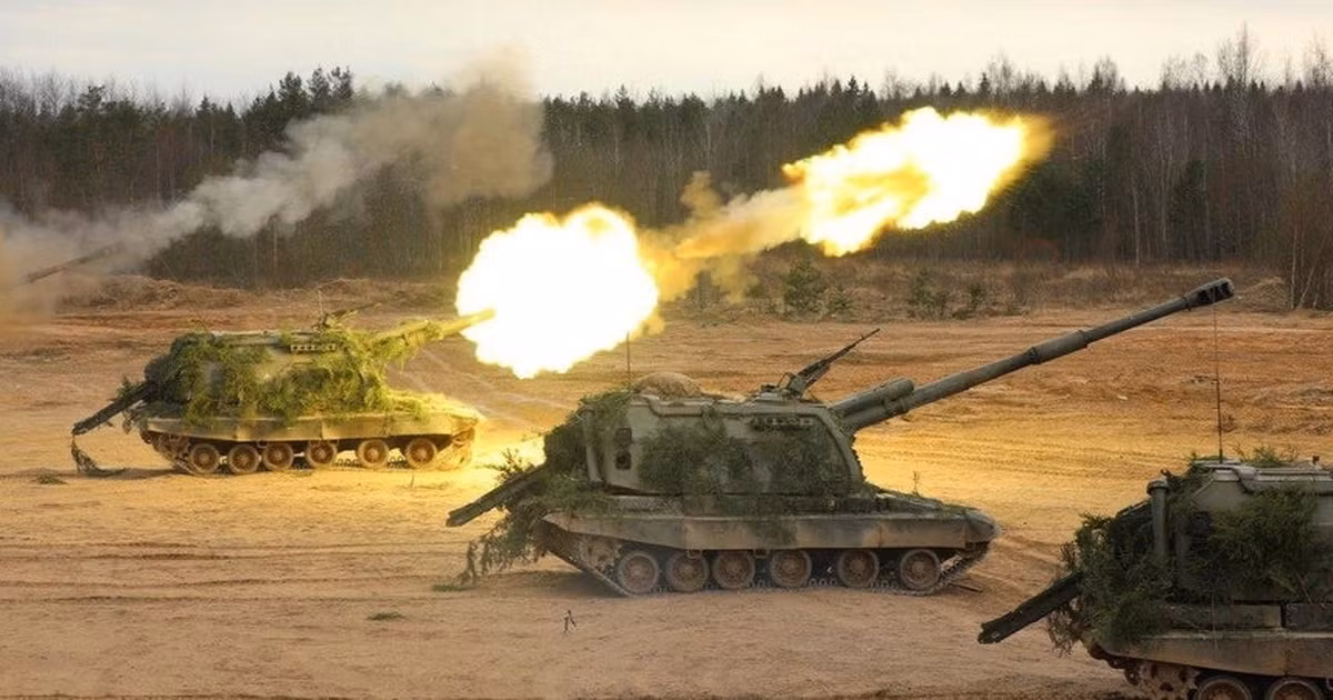 Thực tế chiến đấu trên chiến trường Ukraine cho thấy, RFAF có thể tập trung vào hướng tấn công chủ yếu, với hỏa lực pháo binh và tên lửa mạnh hơn AFU ít nhất 5-10 lần, cùng vô số UAV tự sát lảng vảng Lancet và Kube, để tấn công các mục tiêu nhỏ lẻ còn sót lại. 