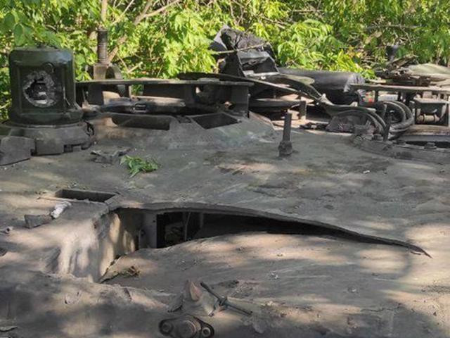 Cuộc xung đột Nga-Ukraine là bài học kinh nghiệm cho các hoạt động trong tương lai của xe tăng và xe bọc thép. Những tên lửa lảng vảng giá rẻ sẽ trở thành mối đe dọa chính đối với xe tăng trên chiến trường trong tương lai. 