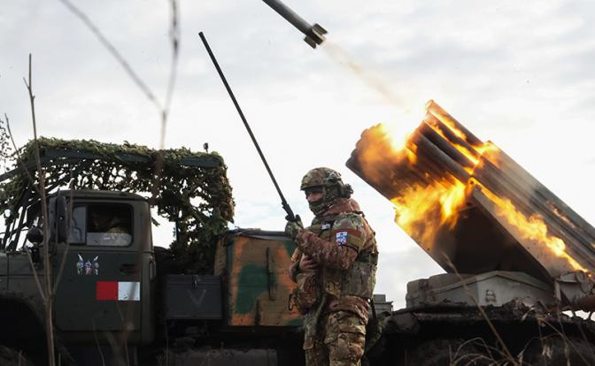 Ba ngôi làng không chỉ là ba tiền đồn của quân Ukraine ở phía tây Bakhmut, nhưng cũng gần Chasiv Yar. Sau khi chiếm được ba ngôi làng này, Quân đội Nga có thể trực tiếp tiếp cận phía ngoài cứ điểm Chasiv Yar.