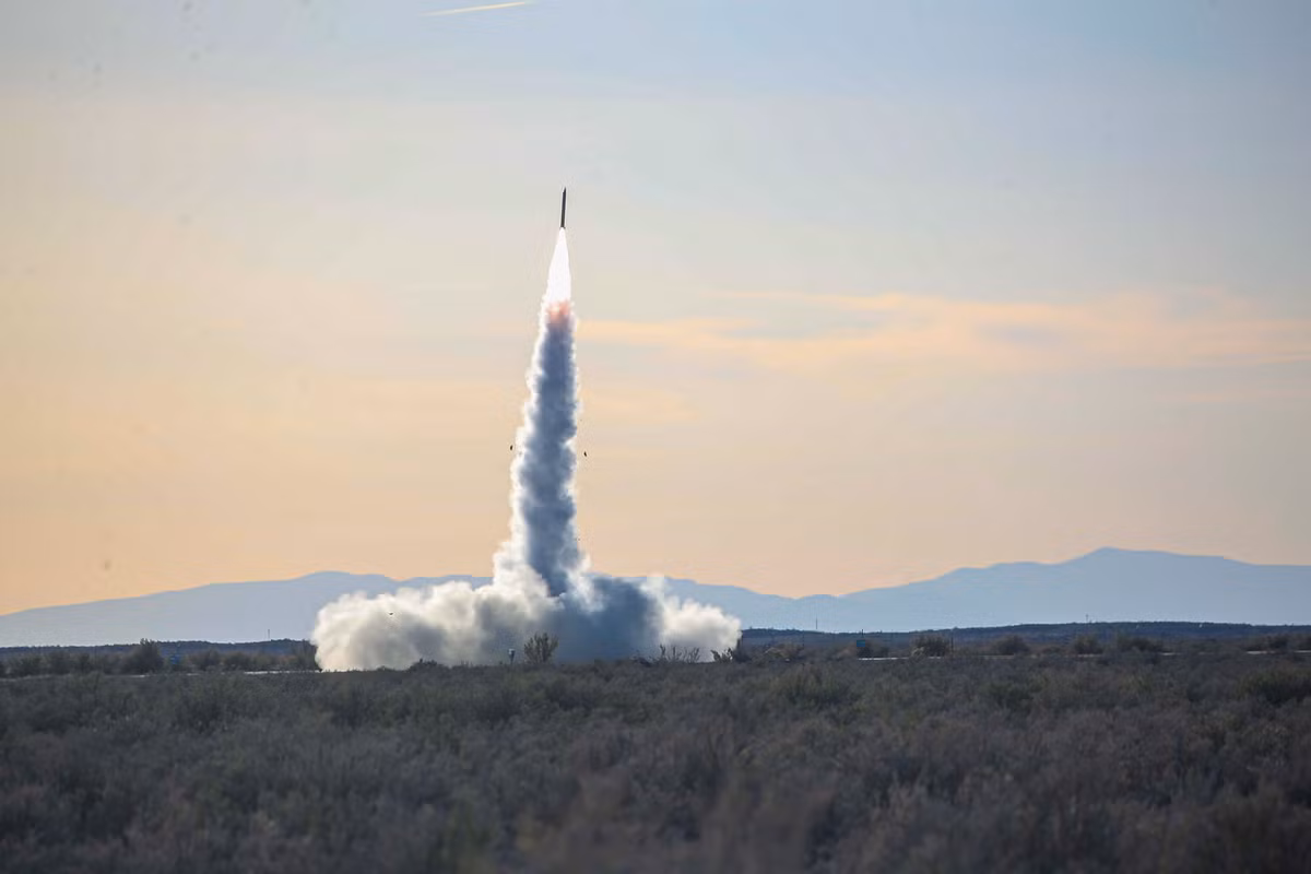 Sau khi chiến dịch quân sự đặc biệt bắt đầu, quân đội Nga đã phóng một số lượng lớn tên lửa hành trình và tên lửa đạn đạo chiến thuật. Đây cũng là vũ khí chính xác tầm xa của quân đội Nga. Tuy nhiên cuộc chiến kéo dài, khiến kho tên lửa của Nga bị sụt giảm nhanh chóng.