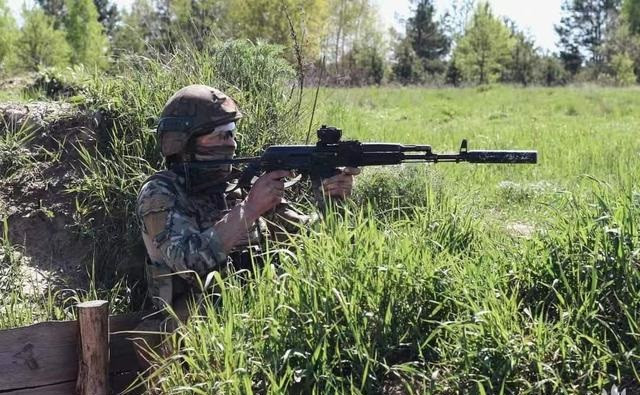 Quân đội Ukraine đã rút lui khỏi khu vực này về thị trấn Ukrainesk, yếu tố thuận lợi là Quân đội Nga đã chiếm được Dolynivka, Kalivka, Mikhailivka và các khu vực khác trong một thời gian ngắn, làm bàn đạp để tiến công và bao vây mục tiêu Ukrainsk. 