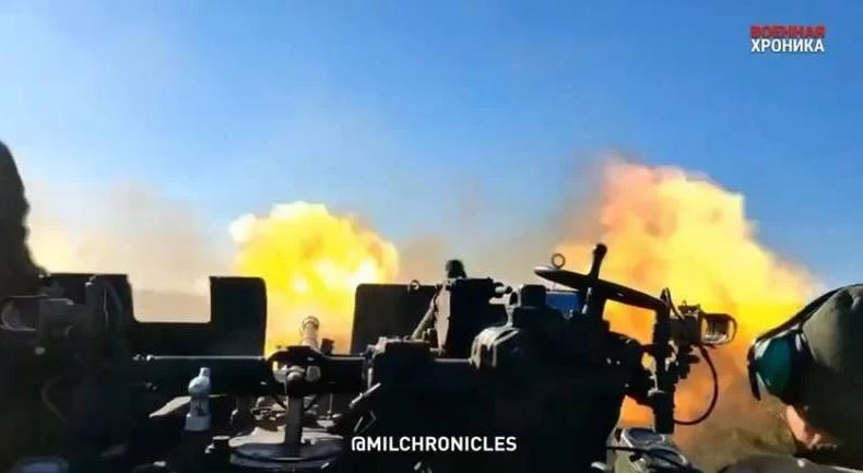 Pháo phòng không S-60 được cải tiến thành “pháo tự hành” để tham gia chiến đấu, là một giải pháp tình thế. Những khẩu S-60 “tự hành” được chế tạo trong điều kiện thủ công, thiếu các linh kiện, phụ tùng do nhà máy sản xuất. 