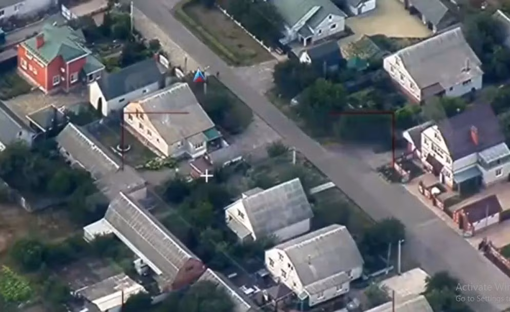 Tổng thống Putin khẳng định, Nga không thể thua trong trận Kursk. Nếu thua, không chỉ phần lãnh thổ Nga trên bộ bị tấn công, mà một lượng lớn cư dân Nga cũng phải chạy trốn. Ngoài ra, vị trí địa lý của Kursk cũng rất quan trọng.