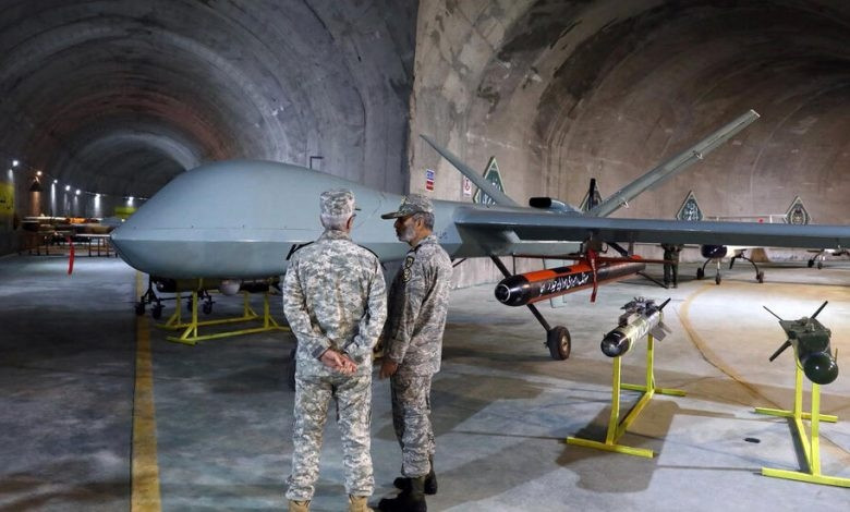 Ngoài tên lửa tầm xa, UAV của Iran cũng thu hút nhiều sự chú ý từ thế giới bên ngoài trong những năm gần đây. Một số nhà phân tích tin rằng, UAV của Iran đang thay đổi cục diện chiến trường với ưu điểm là sát thương cao, giá thành rẻ và số lượng lớn.