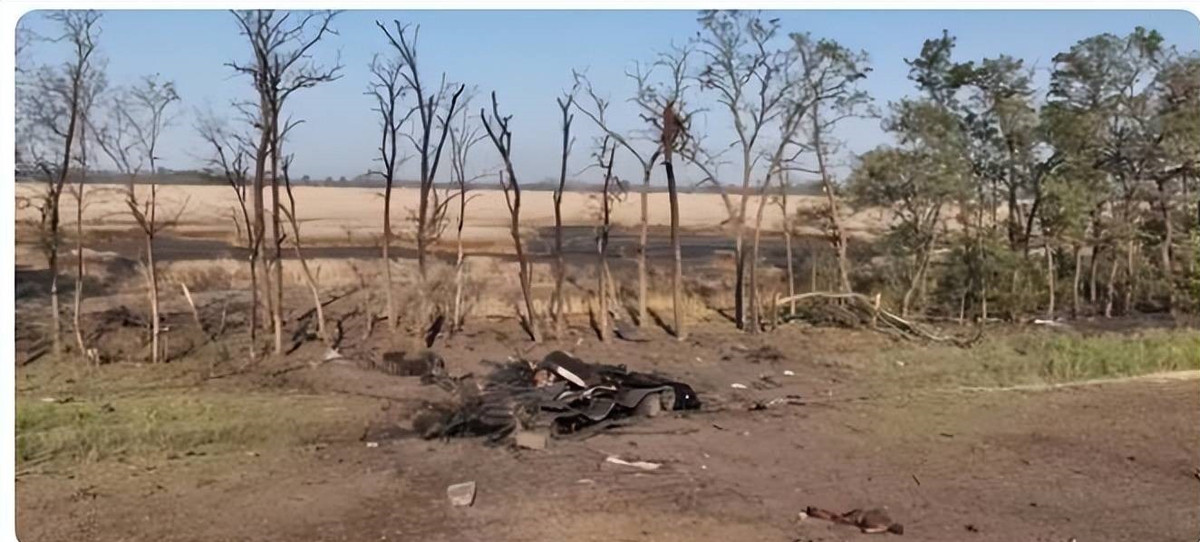 Có rất ít video cho thấy Quân đội Ukraine phá hủy trang thiết bị của Quân đội Nga, thay vào đó là rất nhiều hình ảnh Quân đội Nga phá hủy trang thiết bị của Quân đội Ukraine lại xuất hiện. Ít nhất 20 xe tăng T-72M1 (nhận của Ba Lan), xe tăng T-64, xe chiến đấu BMP-1 của Ukraine, đã bị quân Nga phá hủy.