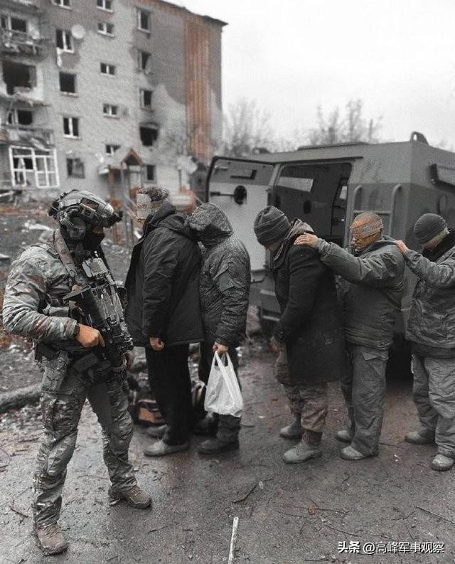 NATO cũng thừa nhận, hiện quân đội Ukraine đang ở trong tình thế hết sức khó khăn, do viện trợ vũ khí, đạn dược cho Ukraine đã hết thời hạn. 