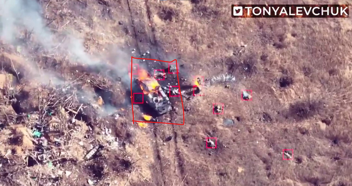 Ông Oleksandr Myronenko, Giám đốc Điều hành của Công ty Metinvest cho biết, “Cùng với các kỹ sư, chúng tôi đã phân tích các khu vực xe tăng thường bị UAV FPV phá hủy, để phát triển các cấu trúc bảo vệ bổ sung. Lớp giáp bổ sung không chỉ giúp bảo vệ vũ khí mà cả tính mạng binh lính Ukraine.