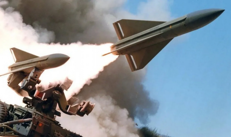 Chuyên gia Mỹ: Lực lượng phòng không Ukraine đã “đuối sức” - Hình 3 Chuyen gia My: Luc luong phong khong Ukraine da “duoi suc”-Hinh-3