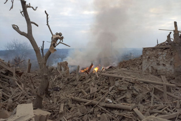 Lữ đoàn 4 phản ứng nhanh và Lữ đoàn Jaeger 71 của lực lượng đổ bộ đường không Quân đội Ukraine, được thành lập vào cuối năm 2021 và Lữ đoàn sơn cước 10 (thiếu), được tăng cường từ khu vực Seversk về Bakhmut, cũng đã chịu tổn thất lớn ở đó. 