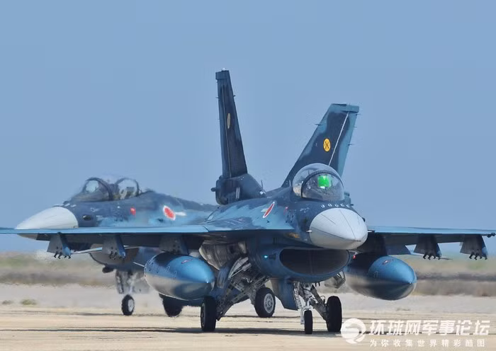 Theo thông tin của tờ Kyodo News ngày 11/10, Bộ Quốc phòng Nhật Bản cho biết đến thời điểm hiện tại chưa có báo cáo nào về thương tích hoặc thiệt hại tài sản dưới mặt đất do vụ việc trên gây ra. JASDF cũng quyết định tiến hành kiểm tra tất cả các máy bay và xem có bộ phận nào khác rơi khỏi máy bay hay không.