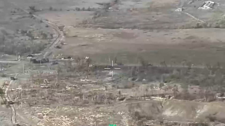 Thảm họa của Quân đội Ukraine ở Kurakhove được biết đến một ngày trước đó, khi Cụm quân Trung tâm của Nga bắt đầu tấn công vào tiểu quận Yuzhny. Cùng với thành công ở làng Starye Terny, đây có thể gọi là “giọt nước tràn ly cuối cùng”, đối với lực lượng đồn trú Ukraine phòng thủ ở trong thành phố Kurakhove. 