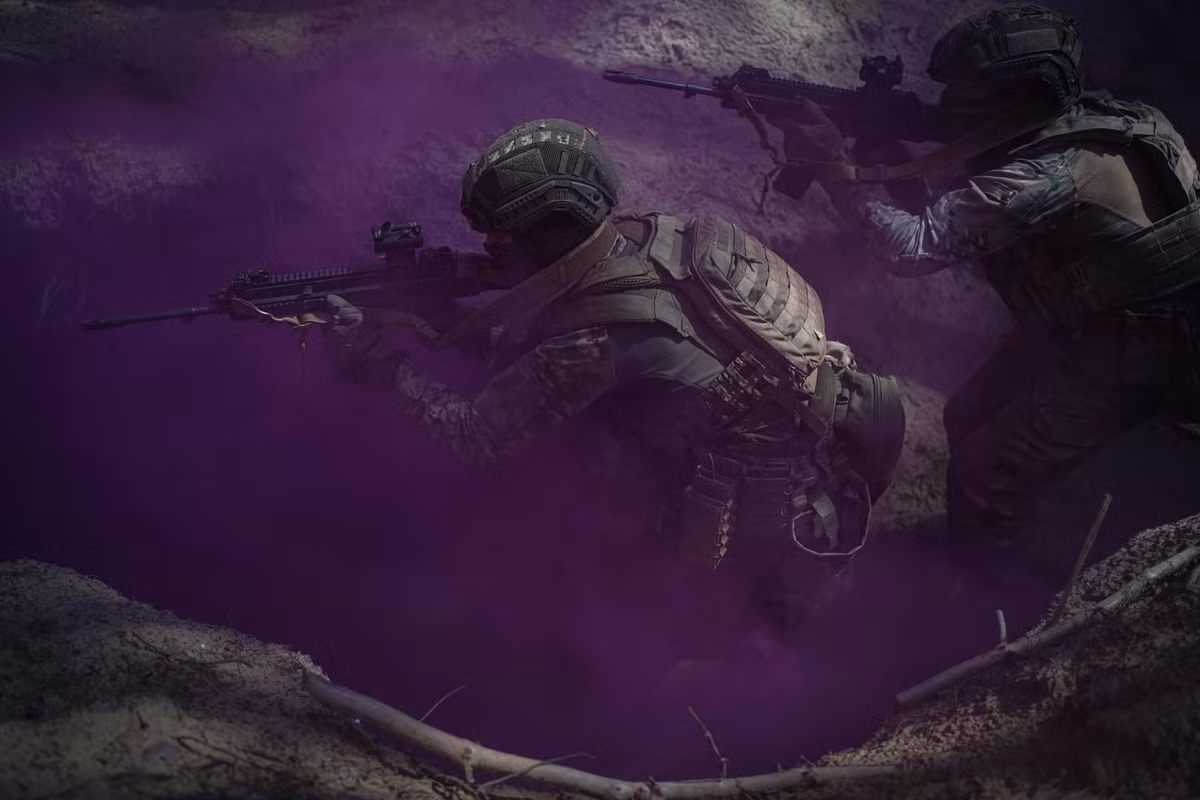 Hiện tổng cộng có ba con đường tới thị trấn Velyka Novosyolka; theo kênh Deep State của Quân đội Ukraine, hiện hai trong số đó đã bị quân Nga cắt đứt hoàn toàn. Còn con đường thứ ba hiện cũng nằm dưới sự kiểm soát hỏa lực của quân Nga. 