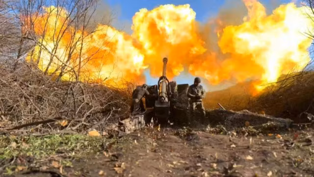 Hỏa lực ác liệt của quân đội Nga đã phủ bóng đen tâm lý lên quân đội Ukraine. Các loại pháo hạng nặng của quân đội Nga đã có mặt tại mặt trận Bakhmut; cùng với đó là các loại đạn dược như pháo nhiệt áp, bom cháy của quân đội Nga cũng được đưa vào thực chiến. 