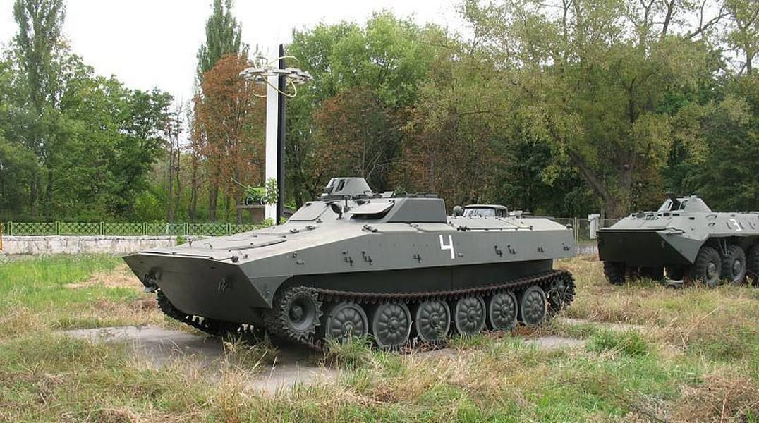 Trang Army Certification dẫn lời chuyên gia quân sự Hugo Kaaman, khi coi chiến thuật sử dụng xe bom tự sát của Nga ở các khu vực khó khăn của chiến trường Ukraine, là hợp lý và hiệu quả.