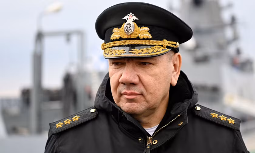 Xét về mặt này, việc Điện Kremlin bổ nhiệm Tướng Moiseyev làm Tư lệnh ngành, cũng là cơ hội mới cho Hải quân Nga. Tướng Moiseyev từng là Tư lệnh của Hạm đội Biển Bắc và có nhiều năm kinh nghiệm trong lãnh đạo, quản lý và chỉ huy lực lượng hải quân.