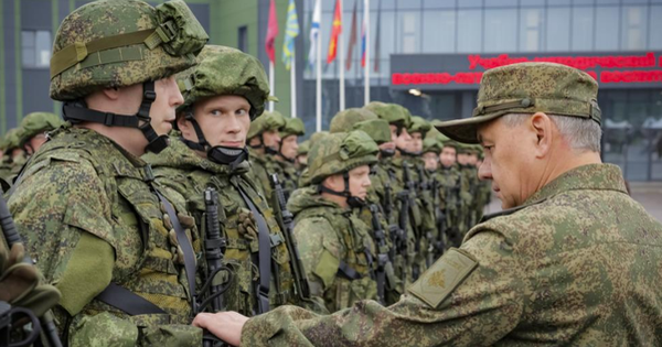 Tại Malinka, Berkhovka và những nơi khác, hàng trăm nghìn lính nghĩa vụ Nga đã chín muồi, sẵn sàng thay thế cho những cựu chiến binh chuyển sang chiến đấu. Như vậy phải sau một năm huy động lực lượng, số quân này của Nga mới đủ khả năng bước vào chiến đấu. 