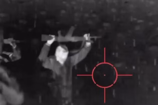 Hãng tin TASS của Nga ngày 27/9 dẫn lời một nguồn tin ẩn danh cho biết, "Tới nay, hơn 10.000 quân nhân Ukraine đã chọn mạng sống và sử dụng tần số 149.200 "Volga" để đầu hàng. Những tù binh được cho ăn và cung cấp mọi dịch vụ chăm sóc y tế cần thiết". 