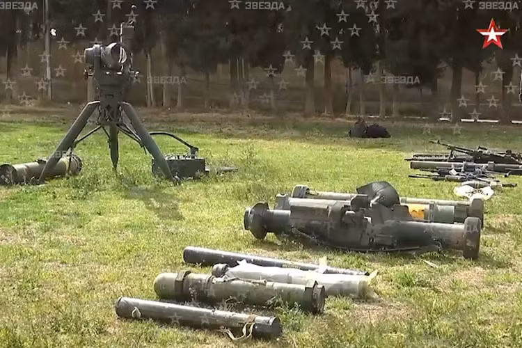 Các loại thế hệ vũ khí mới do phương Tây sản xuất, được trang bị cho các lực lượng tuyến đầu của Quân đội Ukraine; các nước viện trợ đang đánh giá, những vũ khí, khí tài quân sự hiện đại này, có thể làm rò rỉ công nghệ nhạy cảm cho Quân đội Nga; nếu bị đối phương thu giữ.