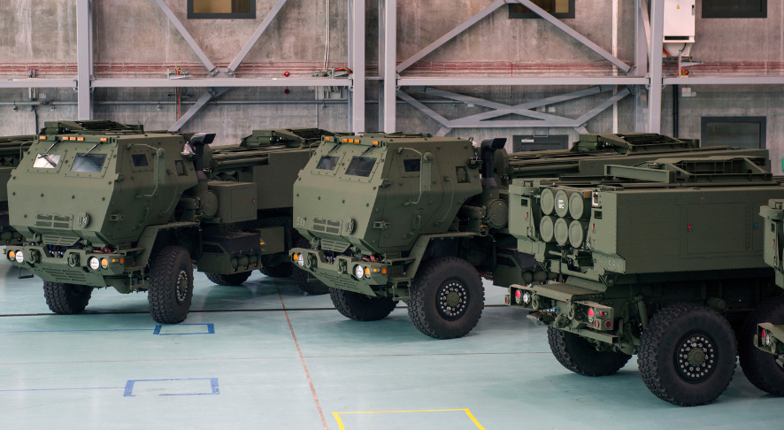 Sau khi Mỹ cung cấp tên lửa ATACMS cho Ukraine, nhà phân tích Larry Johnson của cơ quan tình báo Mỹ CIA, thừa nhận trên kênh YouTube của nhà báo Mỹ Stephen Gardner rằng, việc Mỹ cung cấp tên lửa ATACMS cho Kiev, không thể thay đổi tình hình ở mặt trận đối với quân đội Ukraine.