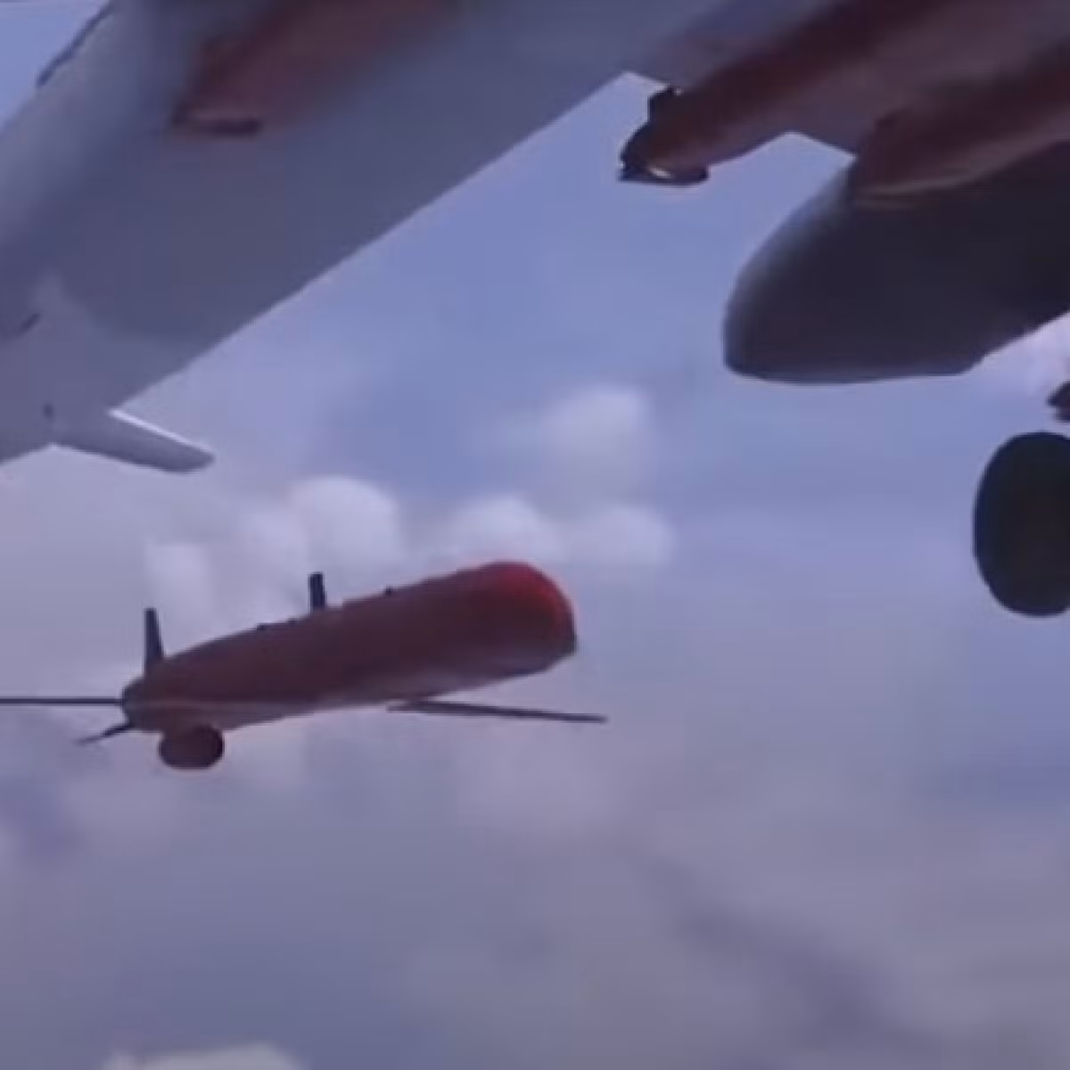 Thông tin do tổ chức tư vấn "Viện nghiên cứu chiến lược quốc tế" của Anh cung cấp cho thấy, hai chữ cái cuối cùng của tên lửa Kh-BD có nghĩa là "tầm xa" trong tiếng Nga và tin tức về nó lần đầu tiên xuất hiện vào năm 2017. 